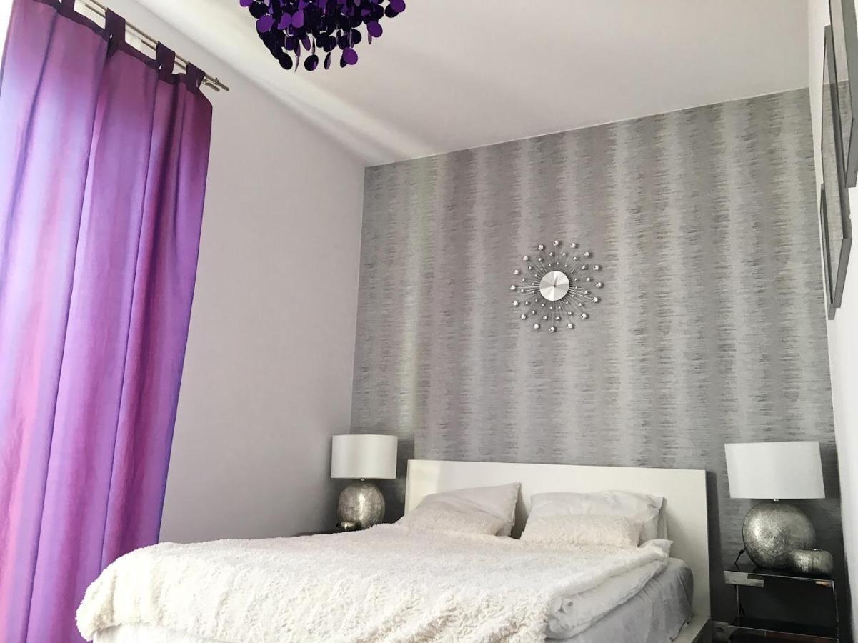100 Sqm Luxury Wilanow * Warszawa