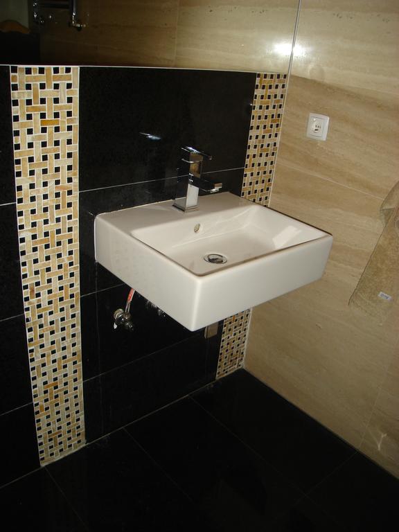 100 Sqm Luxury Apartment Wilanow *