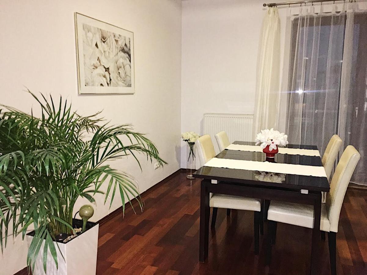 Apartment 100 Sqm Luxury Apartment Wilanow *