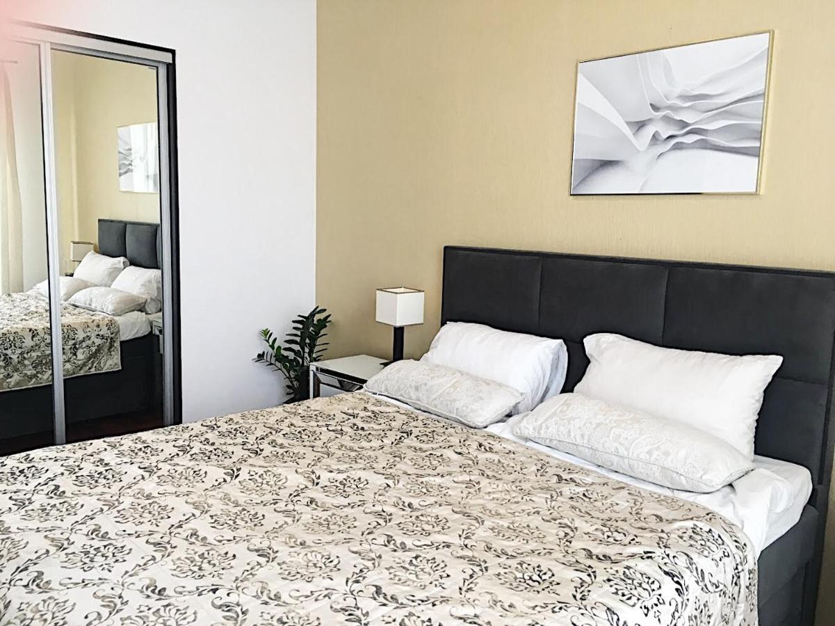 Apartment 100 Sqm Luxury Apartment Wilanow